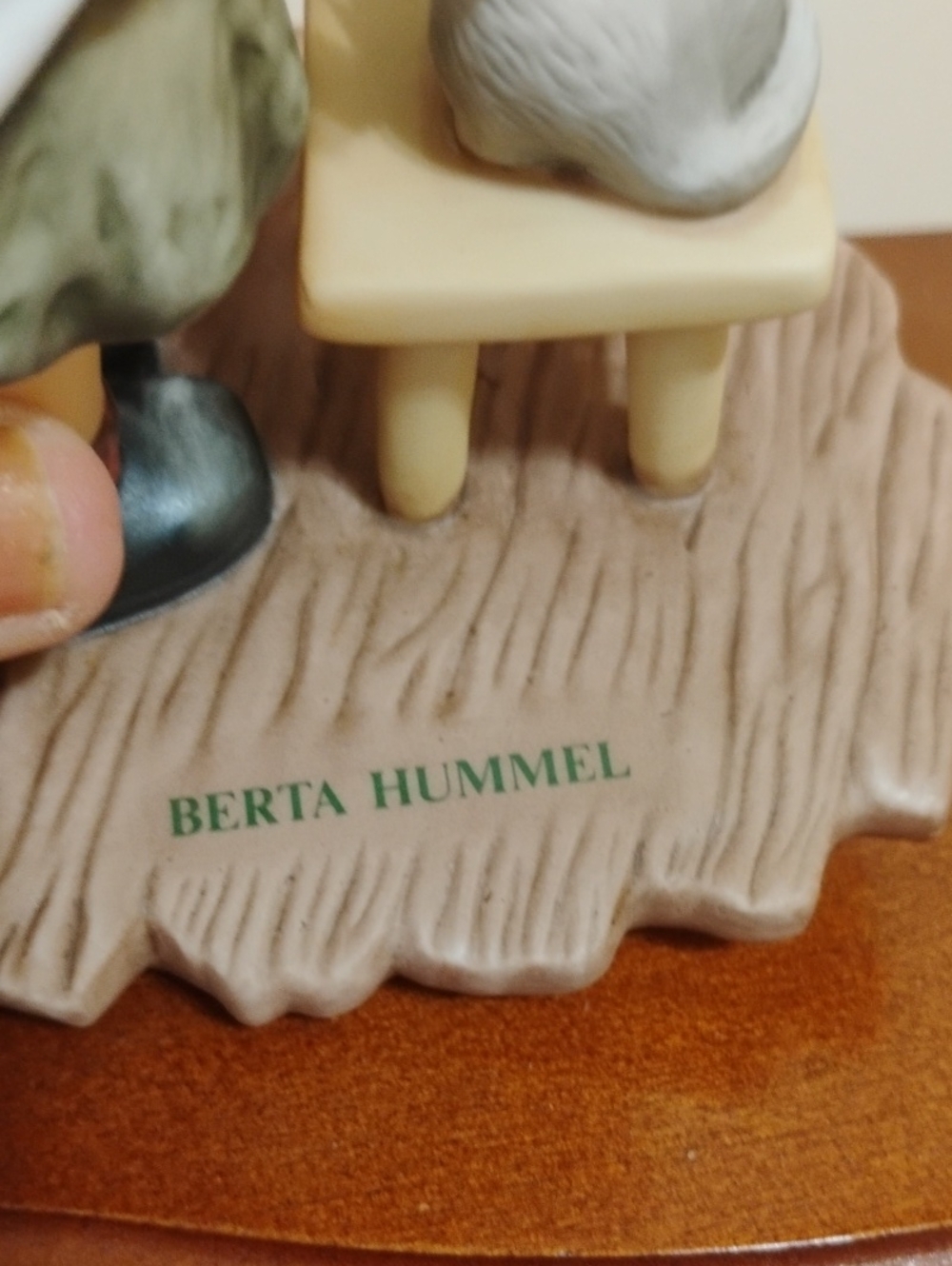 Goebel 1996 Porcelain Tender Loving Care By Berta Hummel - Picture 5 of 10